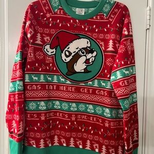 Buc-ees NWT Festive Red and Green Crewneck Sweater brand new